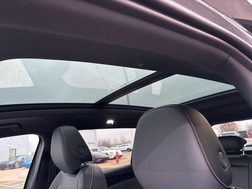 2026 Volkswagen Tiguan 2.0T SE R-Line Black 4MOTION