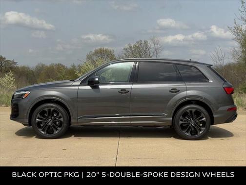 2025 Audi Q7 55 Premium Plus