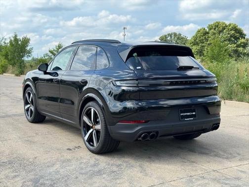 2025 Porsche Cayenne Base