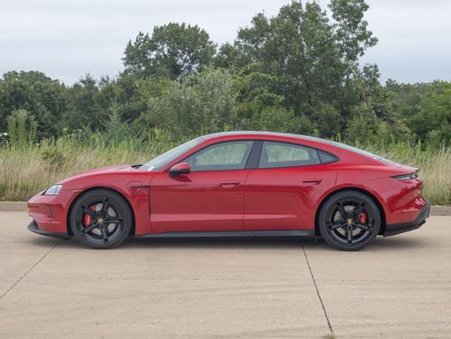 2025 Porsche Taycan 4S