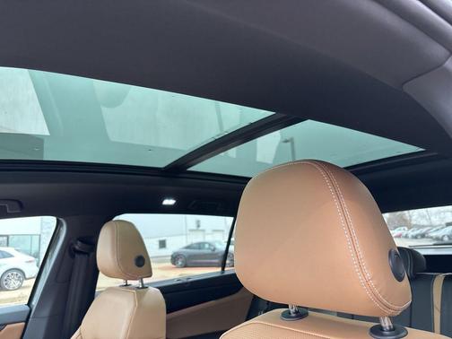 2026 Volkswagen Atlas Cross Sport 2.0T SEL