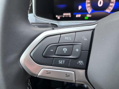 2026 Volkswagen Taos SE