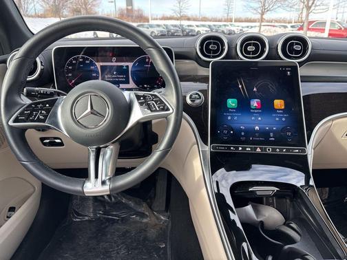 2025 Mercedes-Benz GLC 350e Base