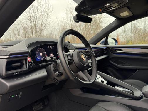 2024 Porsche Macan 4