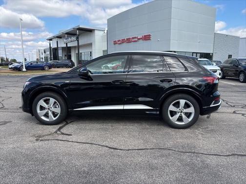 2024 Audi Q4 e-tron Premium Plus 55 quattro