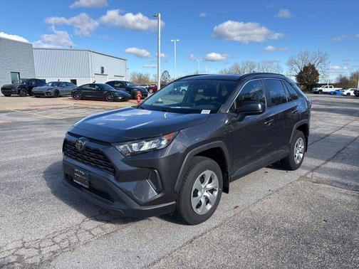 2020 Toyota RAV4 LE