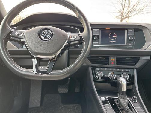 2020 Volkswagen Jetta 1.4T R-Line