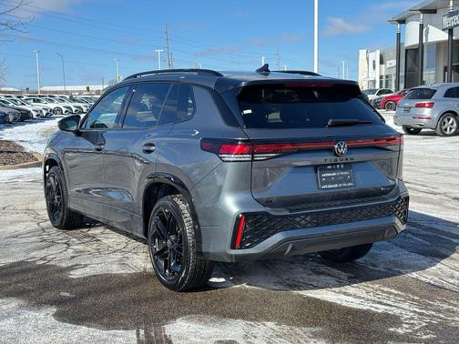 2025 Volkswagen Tiguan 2.0T SE R-Line Black 4MOTION