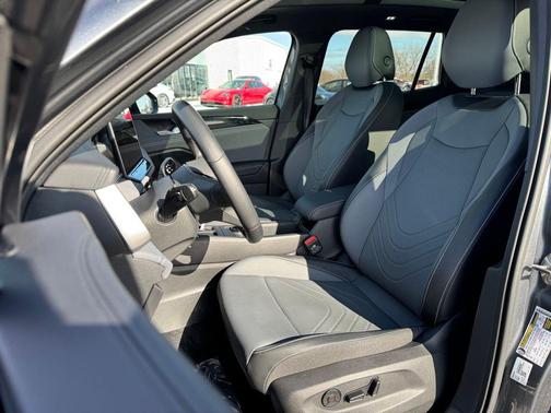 2025 Volkswagen Tiguan 2.0T SE R-Line Black 4MOTION