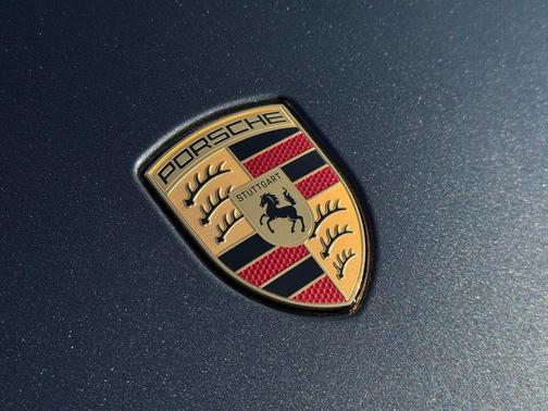 2025 Porsche Taycan 4