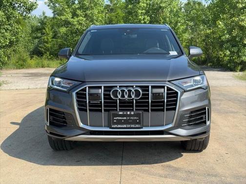 2022 Audi Q7 55 Premium Plus