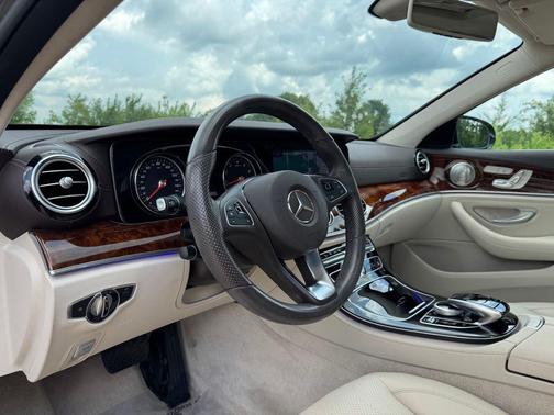 Selenite Grey Metallic 2017 Mercedes-Benz E-Class 4MATIC