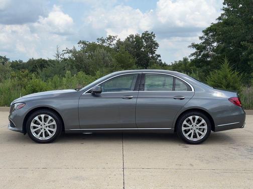 Selenite Grey Metallic 2017 Mercedes-Benz E-Class 4MATIC