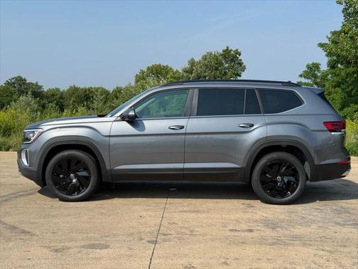 2025 Volkswagen Atlas 2.0T SE w/Technology 4MOTION