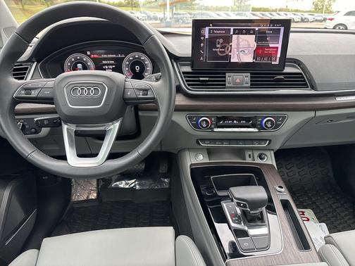 2025 Audi Q5 45 S line Premium Plus