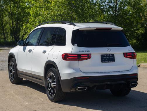 2024 Mercedes-Benz GLB 250 4MATIC