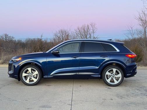 2025 Audi Q5 Prestige TFSI quattro S tronic