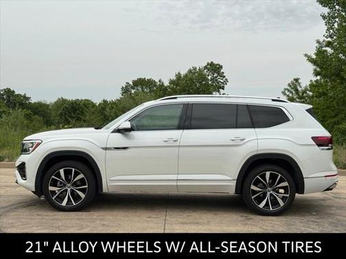 2025 Volkswagen Atlas 2.0T SEL Premium R-Line 4MOTION