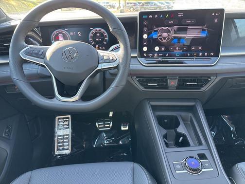 2025 Volkswagen Tiguan 2.0T SE R-Line Black 4MOTION