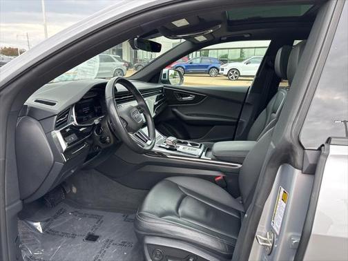 2022 Audi Q8 55 Premium