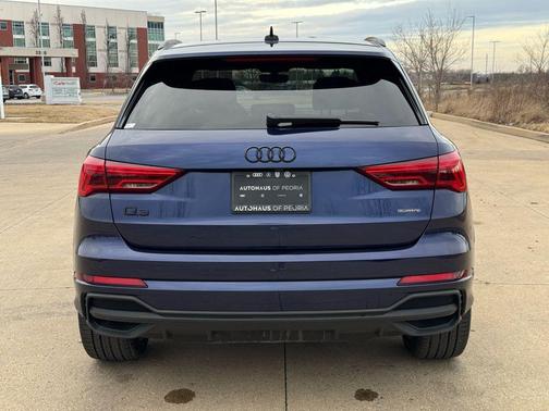 2025 Audi Q3 Premium 45 TFSI S line quattro Tiptronic