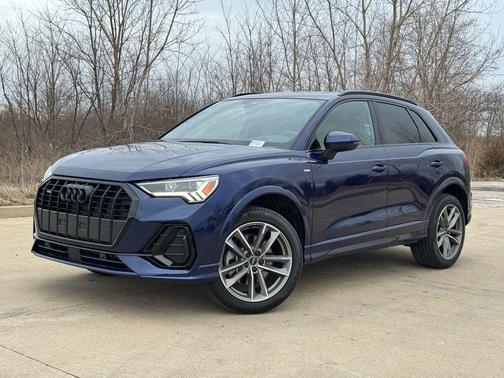 2025 Audi Q3 Premium 45 TFSI S line quattro Tiptronic