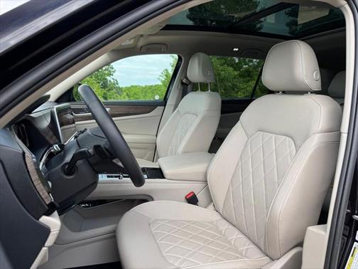 2024 Volkswagen Atlas 2.0T SEL Premium R-Line 4MOTION