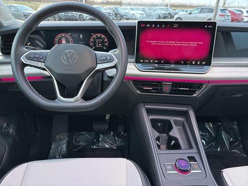 2025 Volkswagen Tiguan 2.0T SE 4MOTION