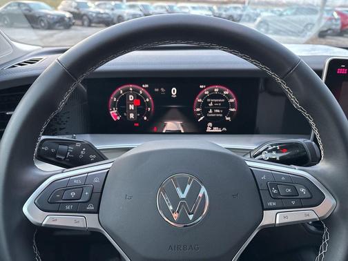 2025 Volkswagen Tiguan 2.0T SE 4MOTION