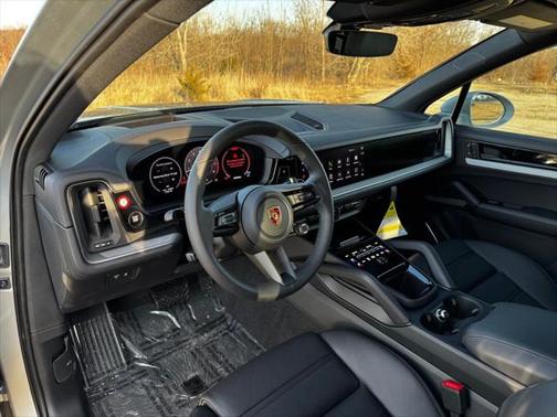 2024 Porsche Cayenne