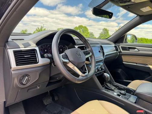 2022 Volkswagen Atlas Cross Sport 3.6L V6 SE w/Technology