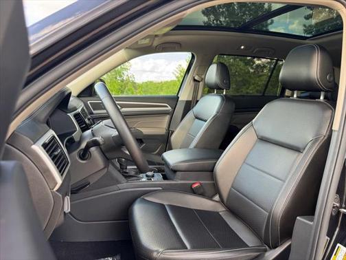 2022 Volkswagen Atlas 3.6L SE w/Technology