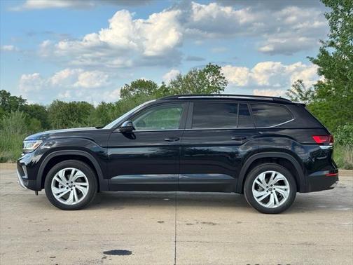 2022 Volkswagen Atlas 3.6L SE w/Technology