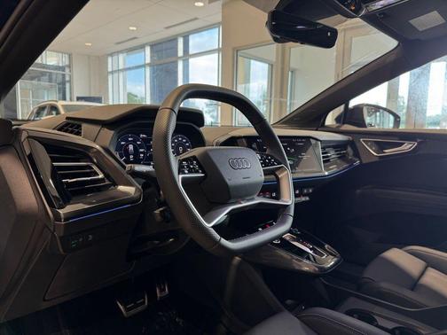 2025 Audi Q4 e-tron Prestige 55 quattro