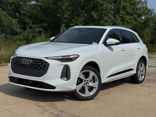 2025 Audi Q5 Premium Plus TFSI quattro S tronic