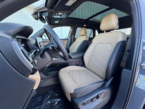 2026 Volkswagen Atlas Cross Sport 2.0T SE w/Technology 4MOTION