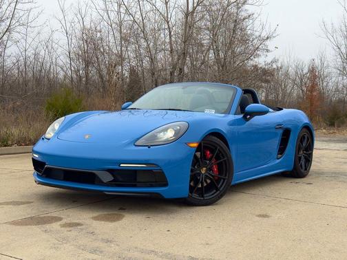 2024 Porsche 718 Boxster S