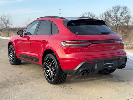 2025 Porsche Macan 