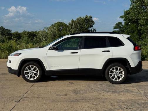 2016 Jeep Cherokee Sport