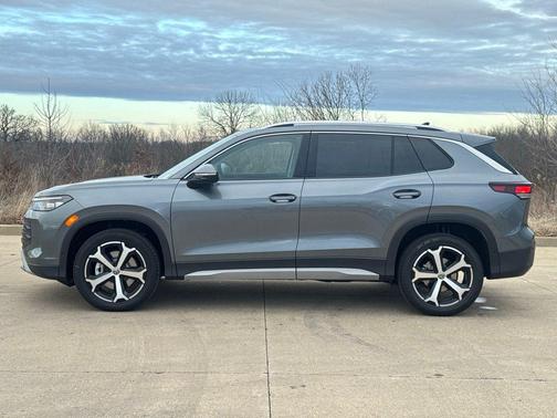 Platinum Gray 2026 Volkswagen Tiguan 2.0T SE 4MOTION