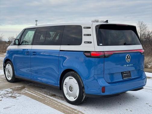 2025 Volkswagen ID. Buzz 1st Edition with 4MOTION