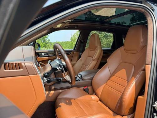 2022 Porsche Cayenne GTS