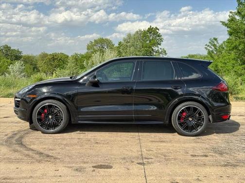 2013 Porsche Cayenne GTS