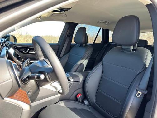 2025 Mercedes-Benz GLC 350e Base
