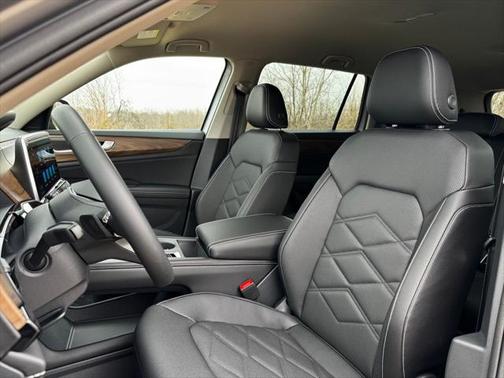2025 Volkswagen Atlas 2.0T SE
