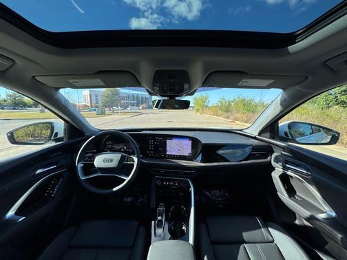 2025 Audi Q5 Premium Plus TFSI quattro S tronic