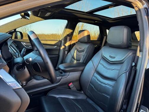 2017 Cadillac XT5 Platinum