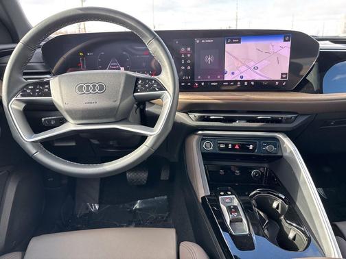 2025 Audi Q5 Premium Plus TFSI quattro S tronic