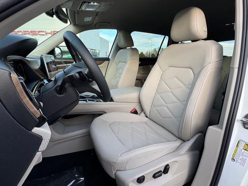 2026 Volkswagen Atlas 2.0T SE w/Technology 4MOTION