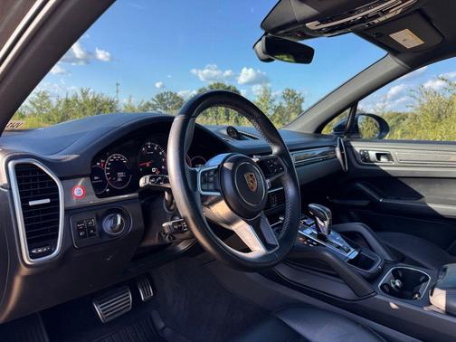 2021 Porsche Cayenne S